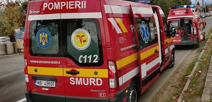 ambulanta-SMURD-accident-700×336.jpg