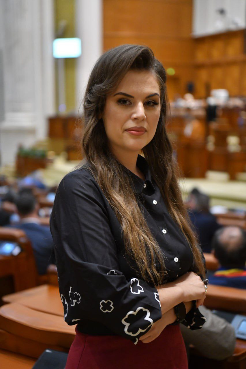 Codruța Maria Corcheș – Deputat
